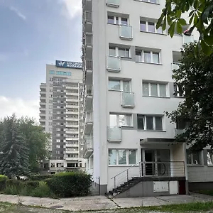 Zachodnia , Varşova Polonya
